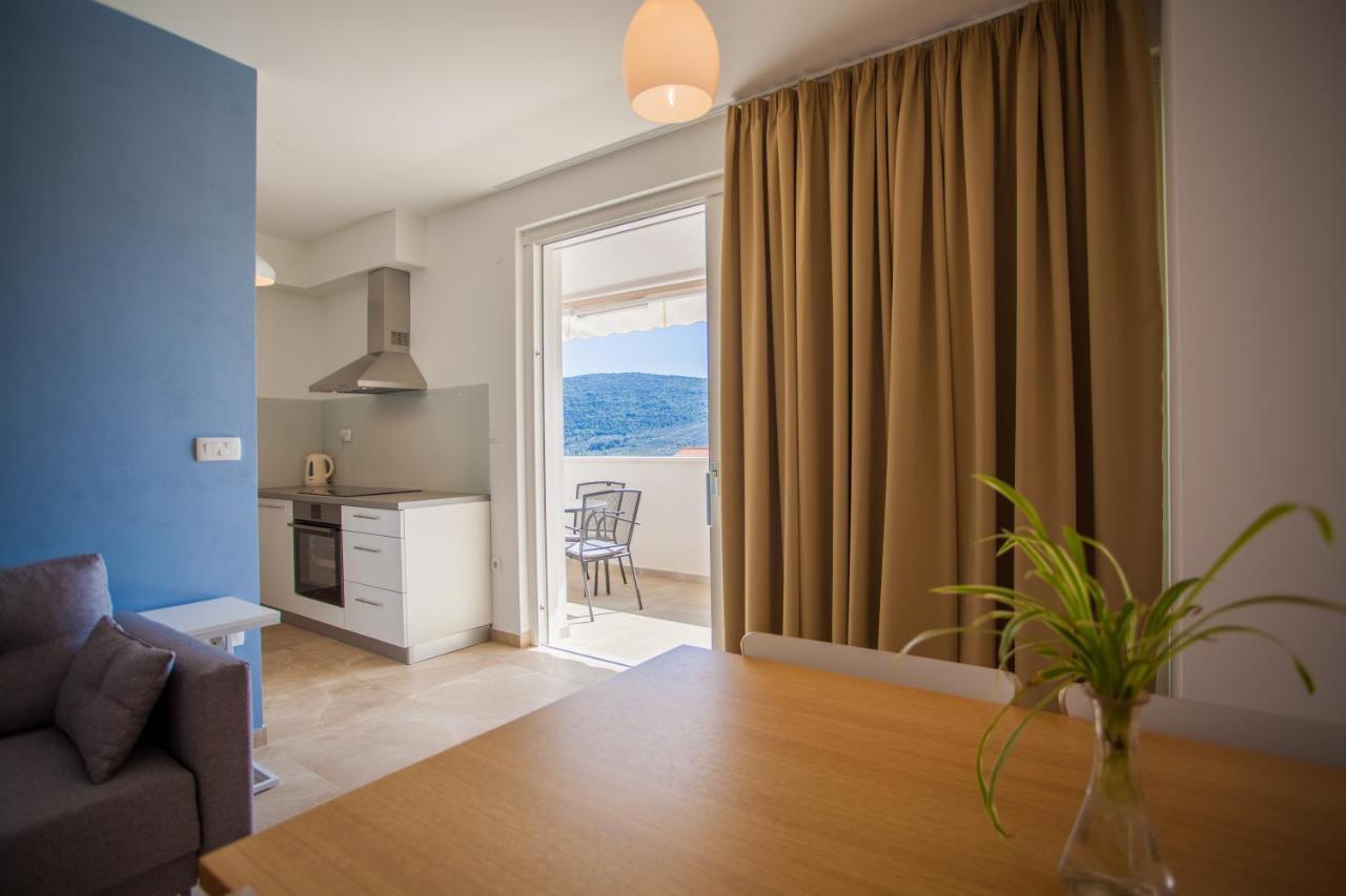 Ferienwohnung Apartman Pinja Cres Exterior foto